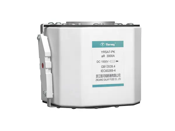 Jak vysokorychlostní pojistka se čtvercovým tělem zlepšuje bezpečnost systému